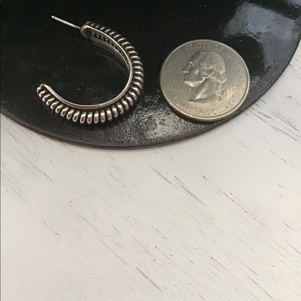Silver earrings - Picture 3 of 3